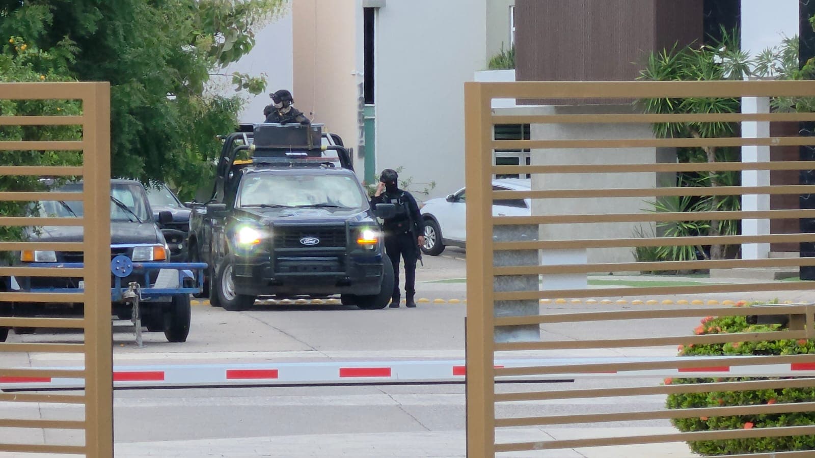 Aseguran dos presuntas casas de seguridad durante operativo en La Isla Musala