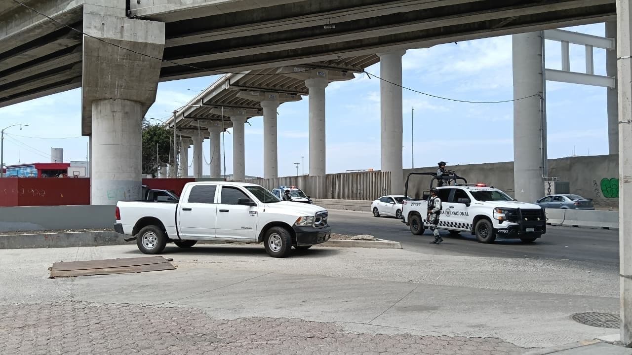 Localizan cuerpo sin vida dentro de vehículo en Tijuana
