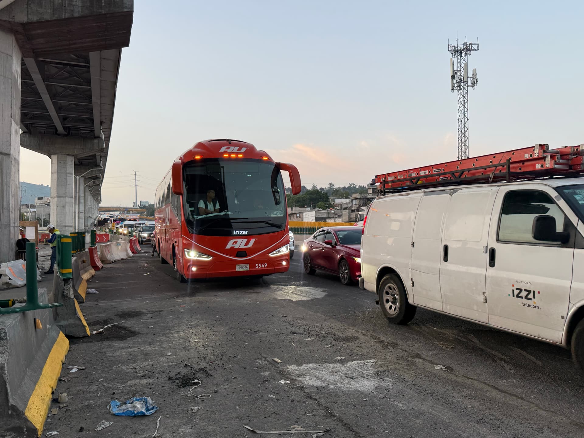 Autopista México-Puebla, Emiliano Zapata | Azael Valdes Narvaez