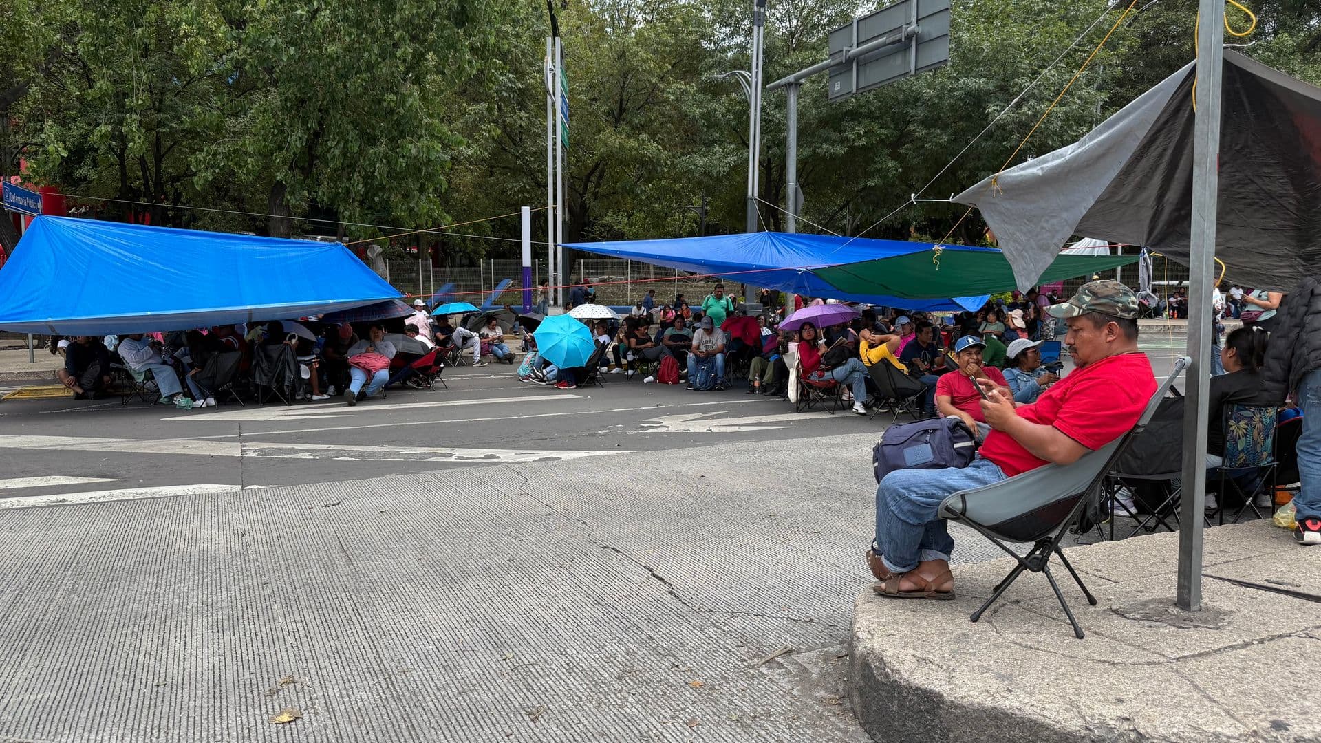 Integrantes de la CNTE bloquean paseo de la reforma a la altura de Insurgentes  · Paseo de la Reforma  | Silvana Flores