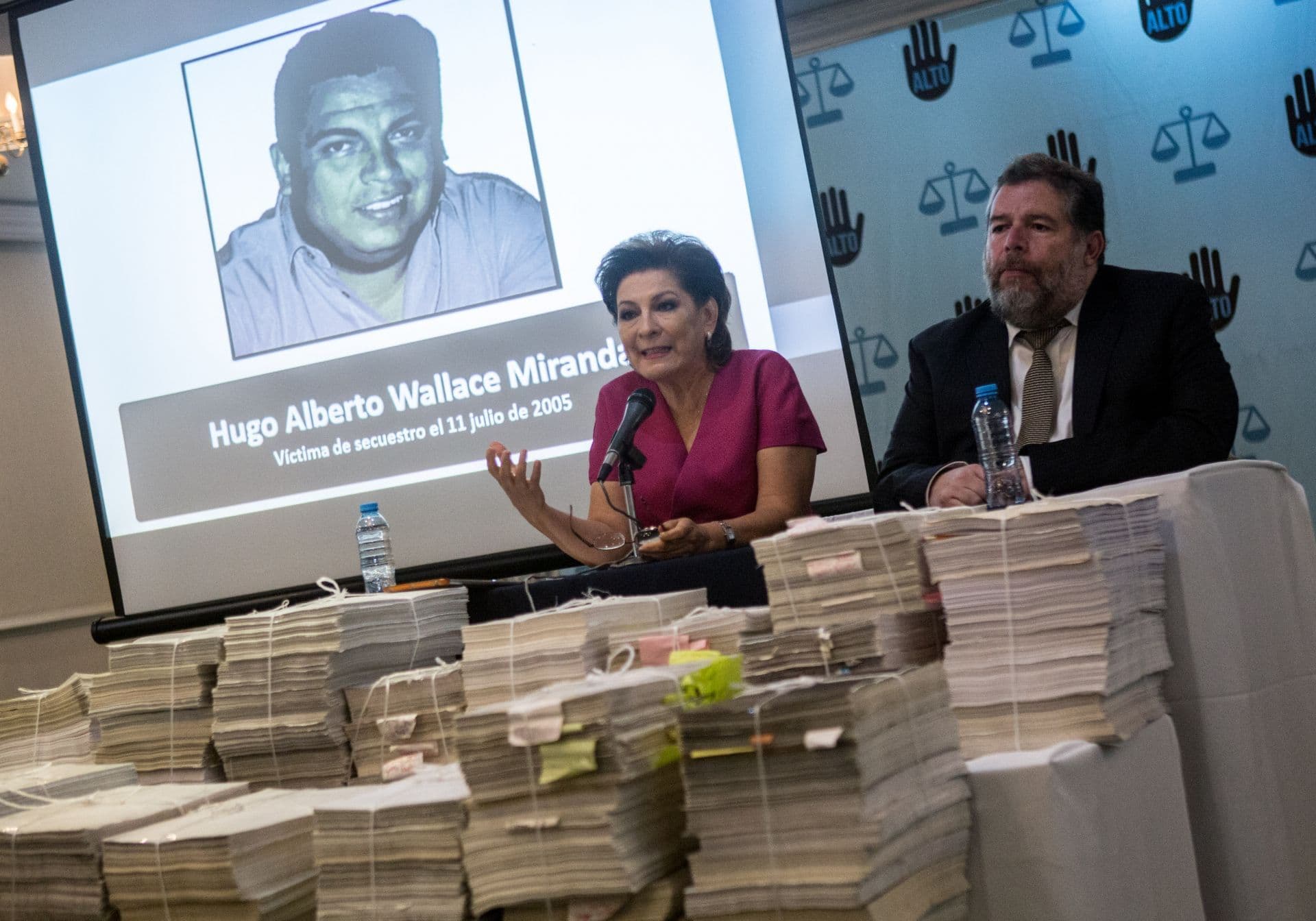 Retiran Brazalete y Resguardo Domiciliario a Brenda “N”, Acusada por Secuestro de Hugo Wallace