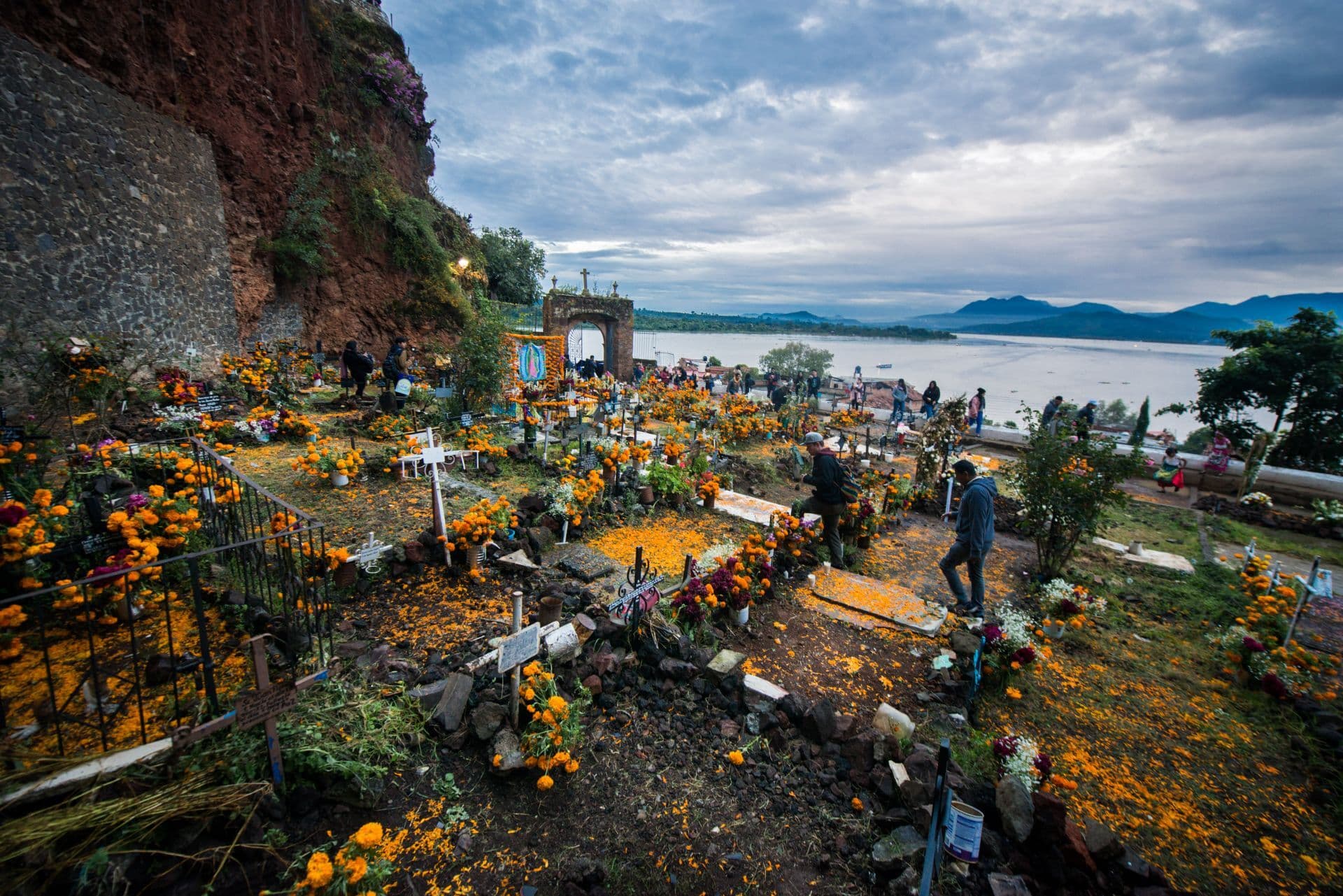 altares de Janitzio en Día de Muertos