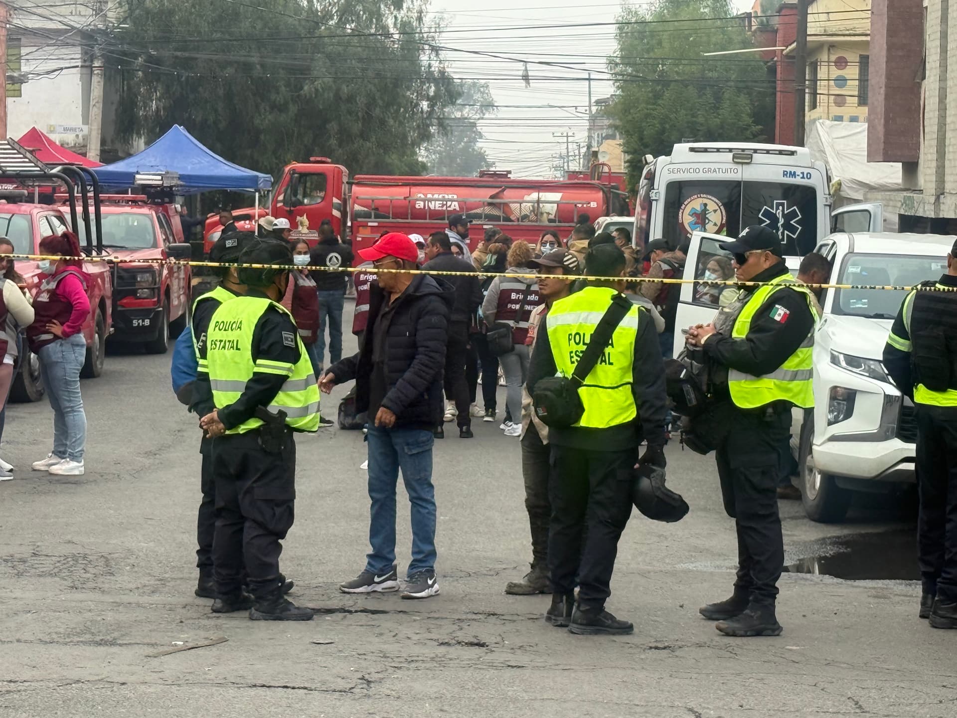 Inundación en zona habitacional  · Tlalnepantla  | Azael Valdes Narvaez