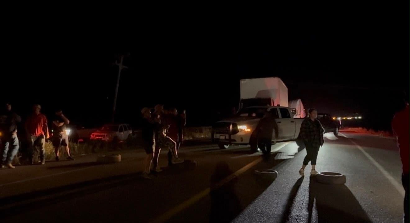 Bloquean Carretera Transpeninsular en Ensenada Tras Anuncio de CESPE de Operación del Agua