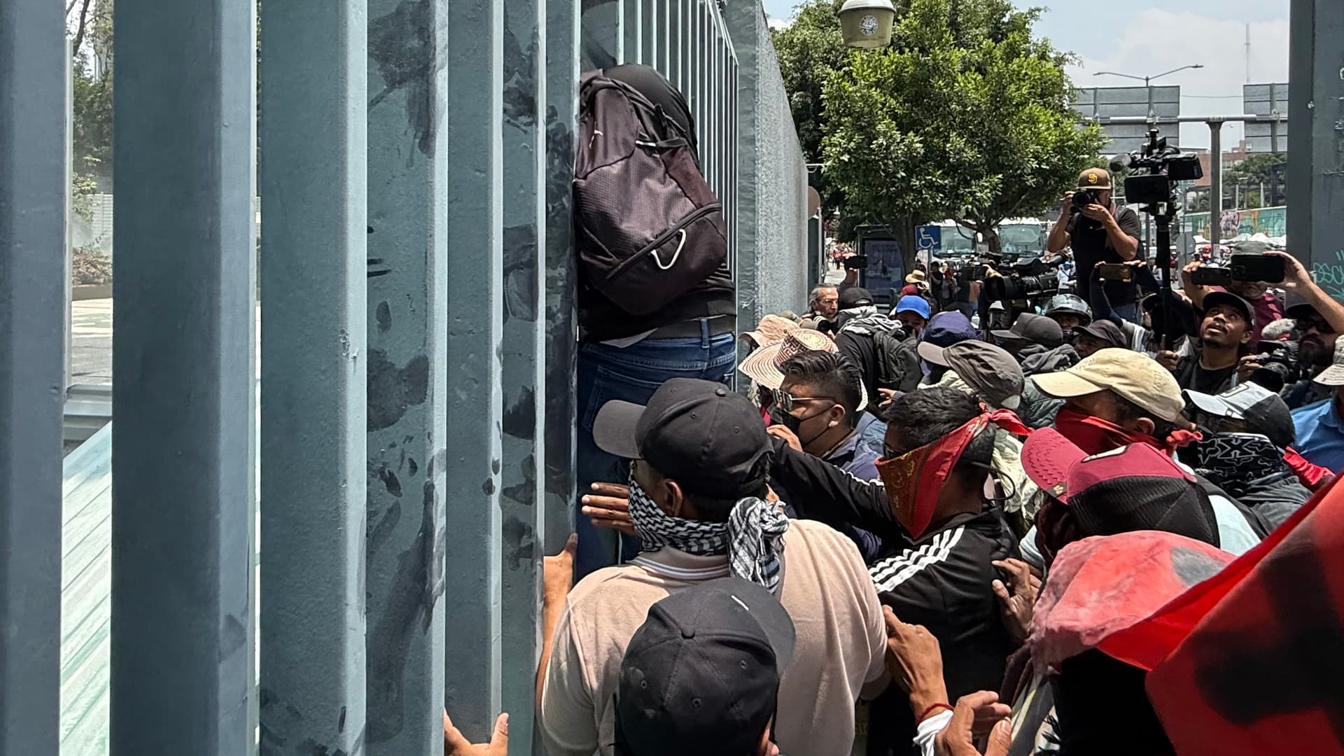 ¿Dónde Hay Bloqueos de la CNTE Hoy en CDMX? Zona Afectada por Manifestación