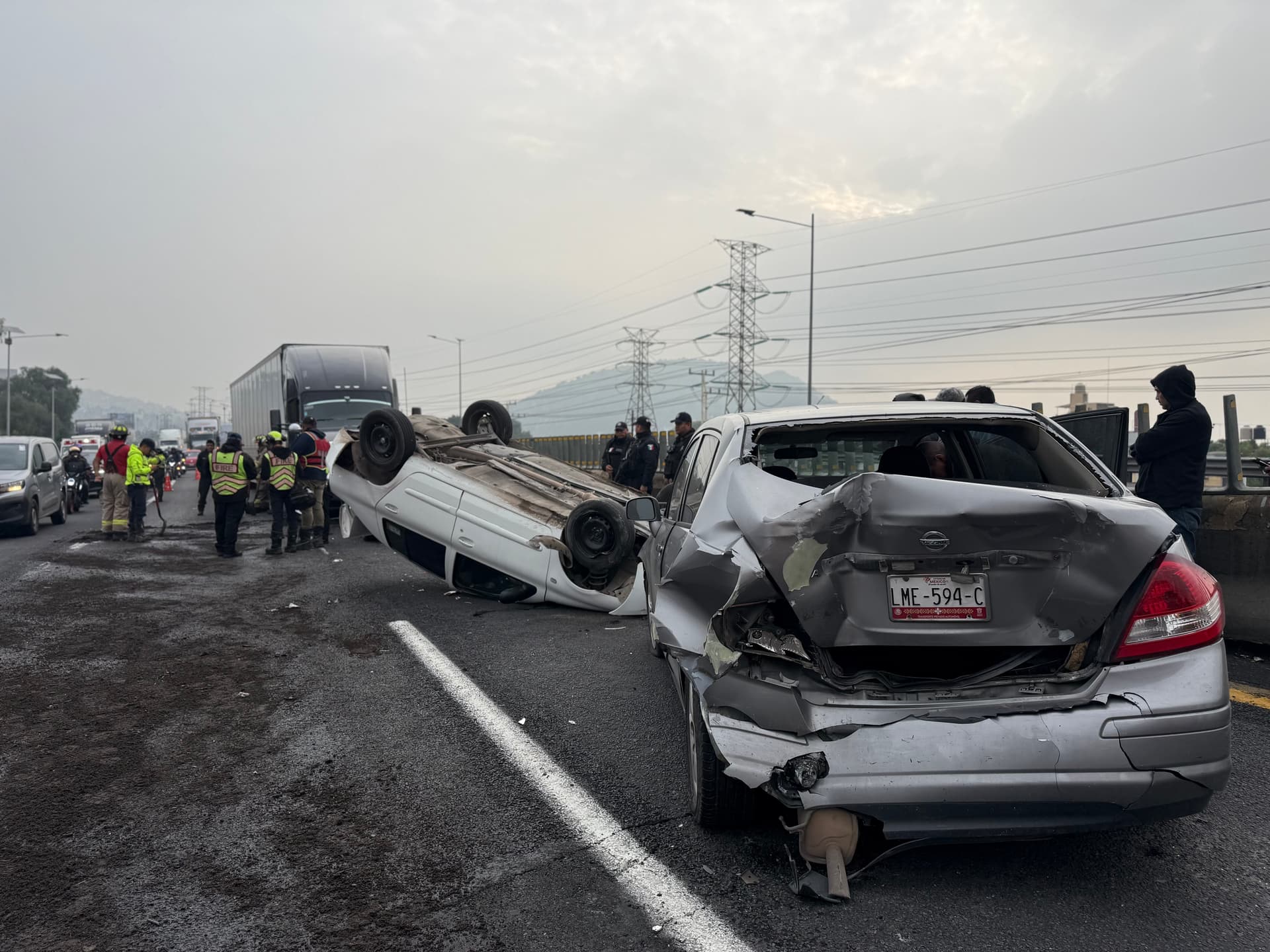 Cae árbol en deportivo 18 de marzo  · Tepeyac insurgentes GAM  | Itzel Cruz Alanis