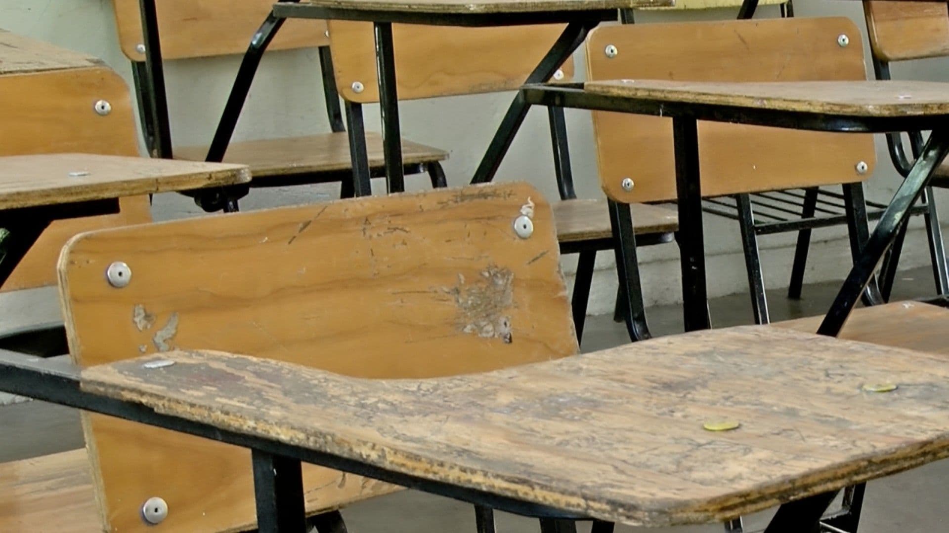 Secundaria le Niega Acceso a Clases a Alumna por Hacerse un Tatuaje en La Laguna