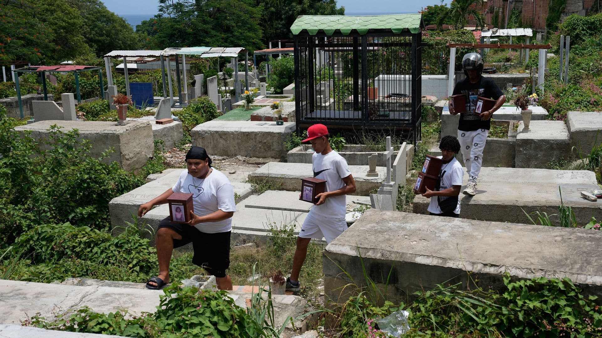 Dos Meses del Terremoto en Venezuela: 6 Mil 500 Muertos y 11 Mil Inmuebles en Grave Riesgo