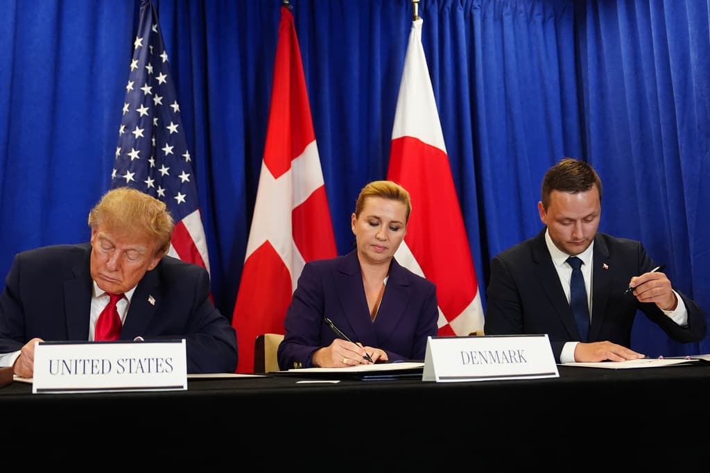 Trump firmó aucuerdos
