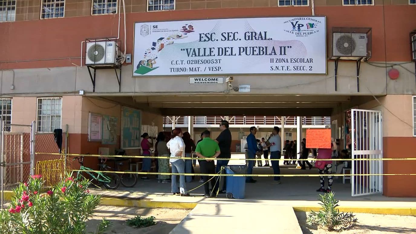 Denuncian a Maestros Aviadores en Secundaria Valle de Puebla en Mexicali, BC