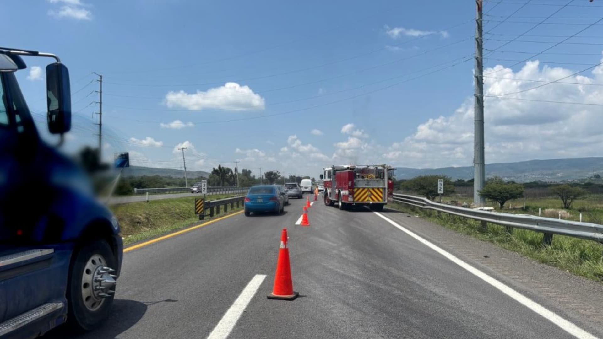 En Querétaro se registra cierre parcial de circulación por accidente. Foto: Guardia Nacional