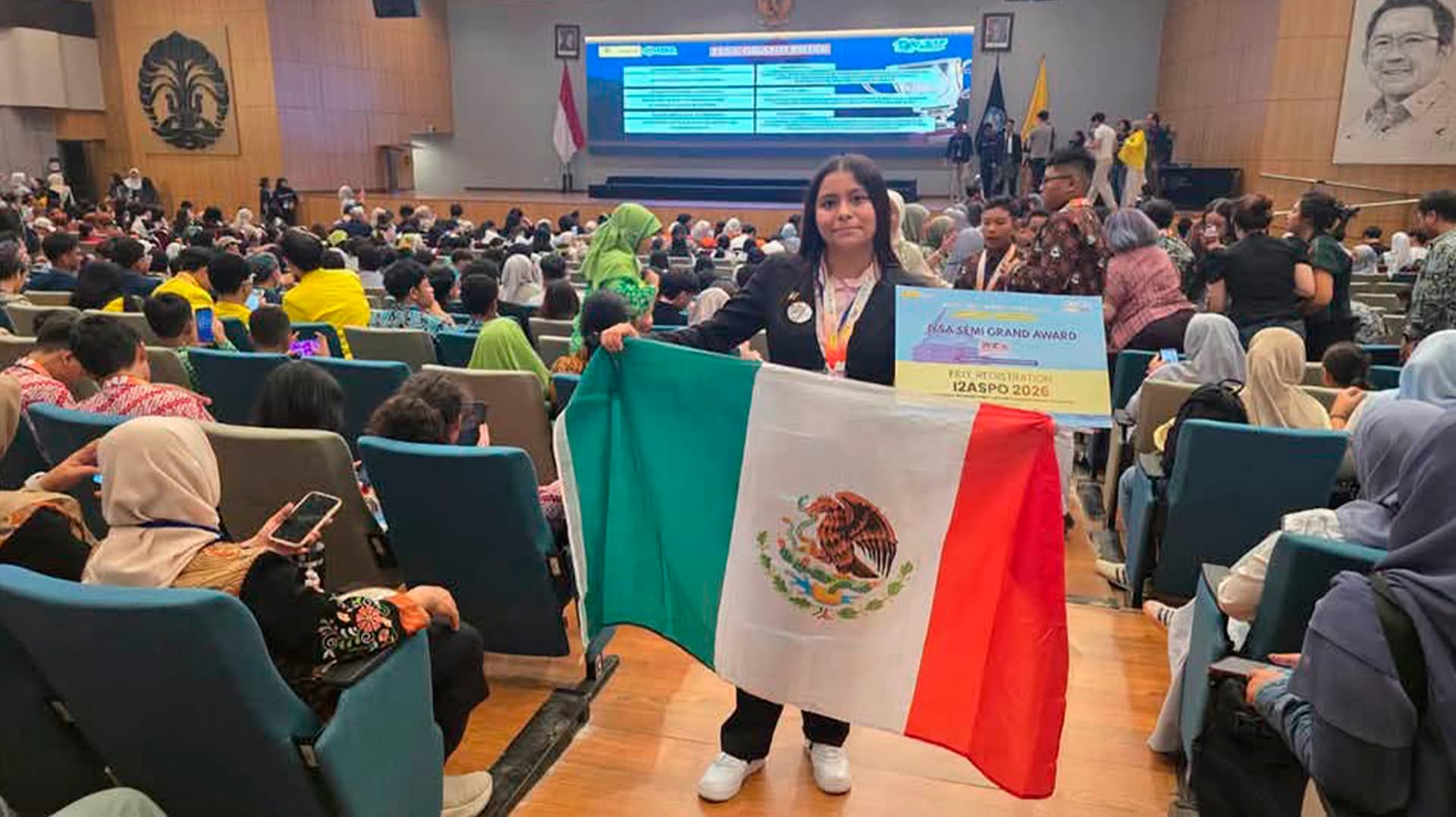 Ángela Karime Gana Medalla de Oro en Indonesia con Extintor Acústico