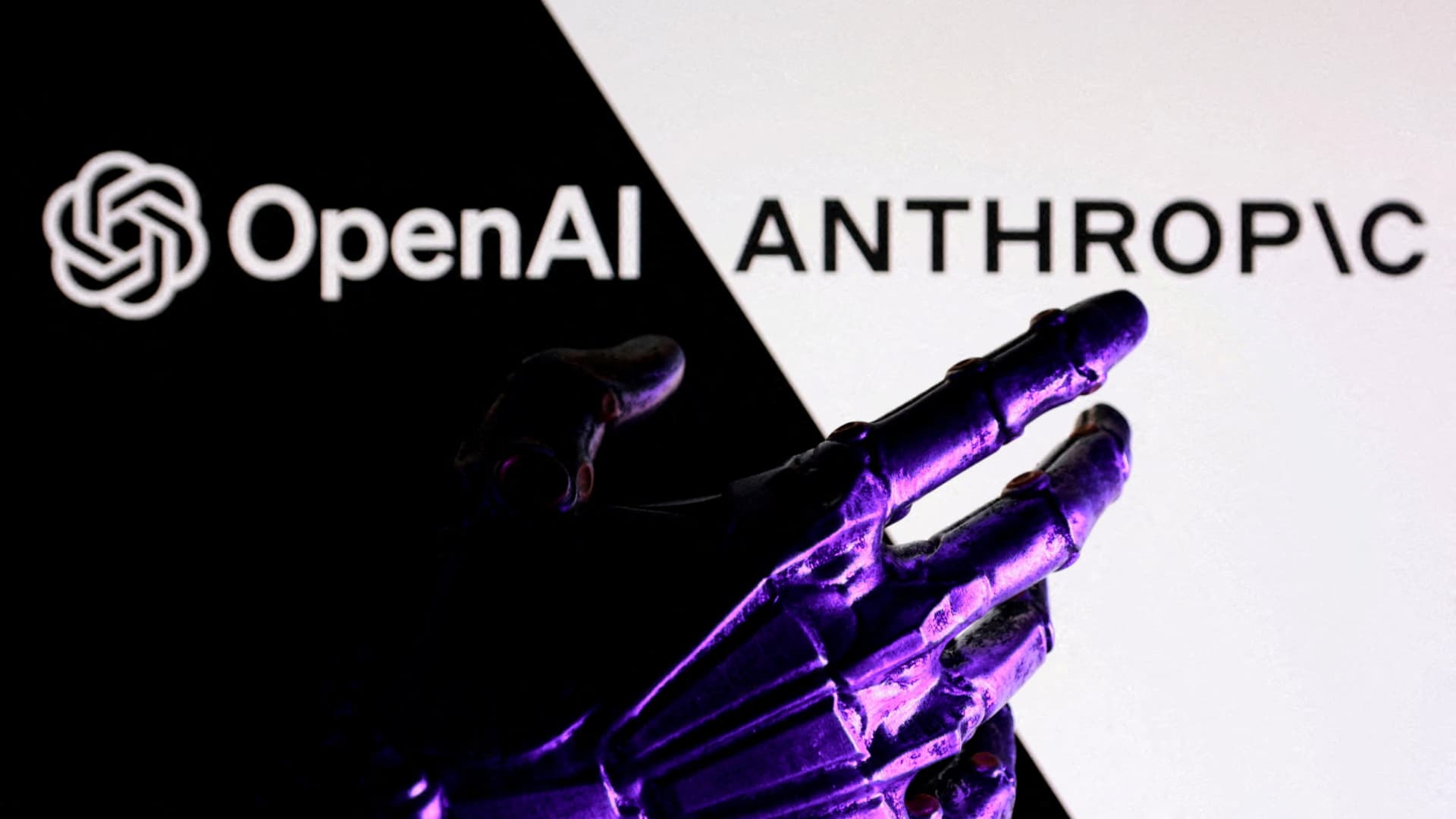 Anthropic Advierte Riesgos en IA Avanzada; OpenAI Frena Nuevo Modelo por Problemas de Seguridad