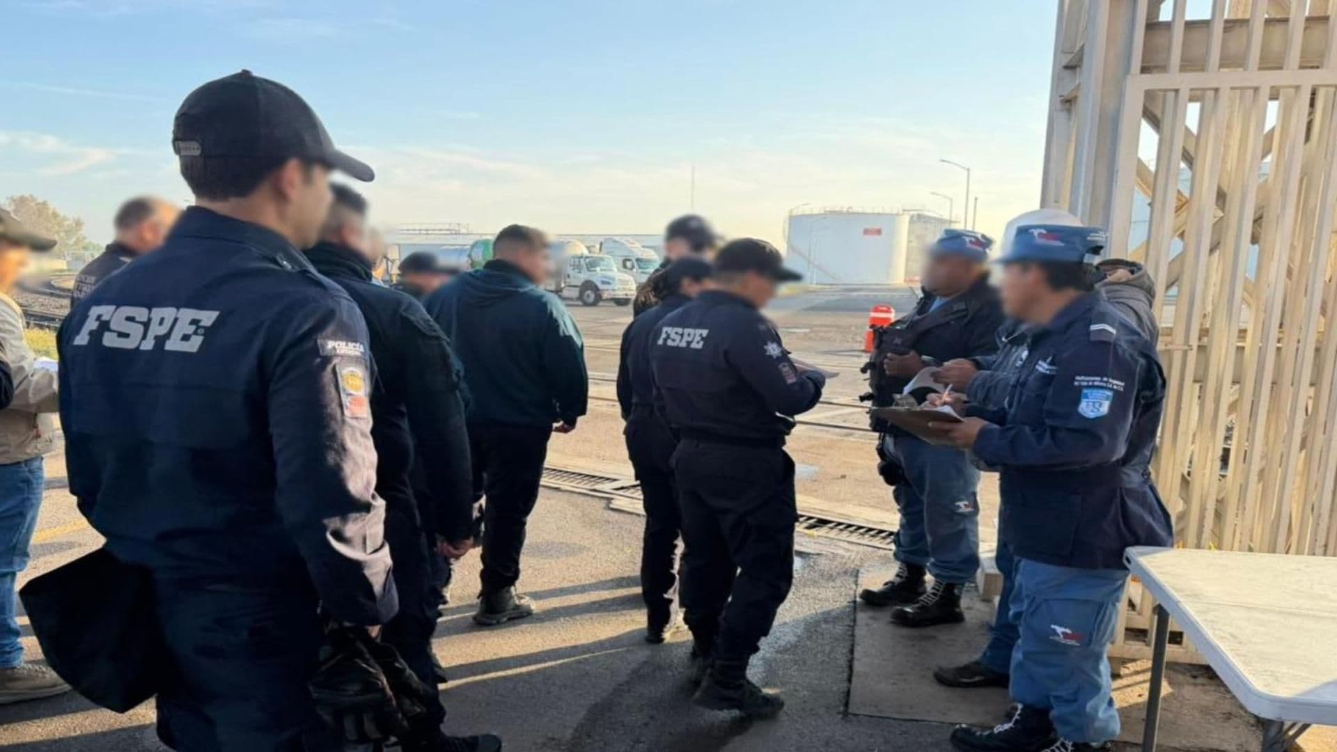 Elementos de varias corporaciones de Seguridad llegaron al lugar.