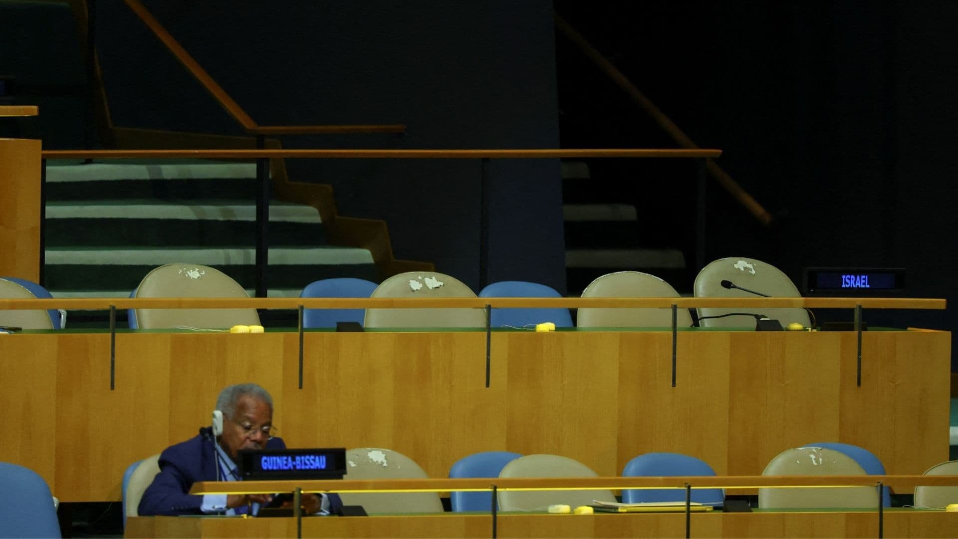 Los asientos de la delegación israelí mientras el presidente de Irán, Masoud Pezeshkian, se dirige a la 81.ª Asamblea General de las Naciones Unidas