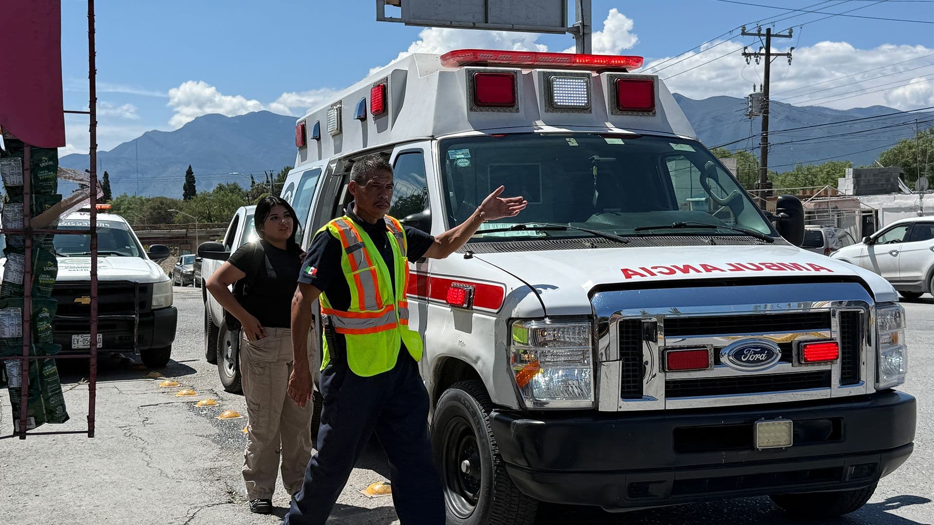 Cierran Panteón por Ataque de Abejas en Saltillo