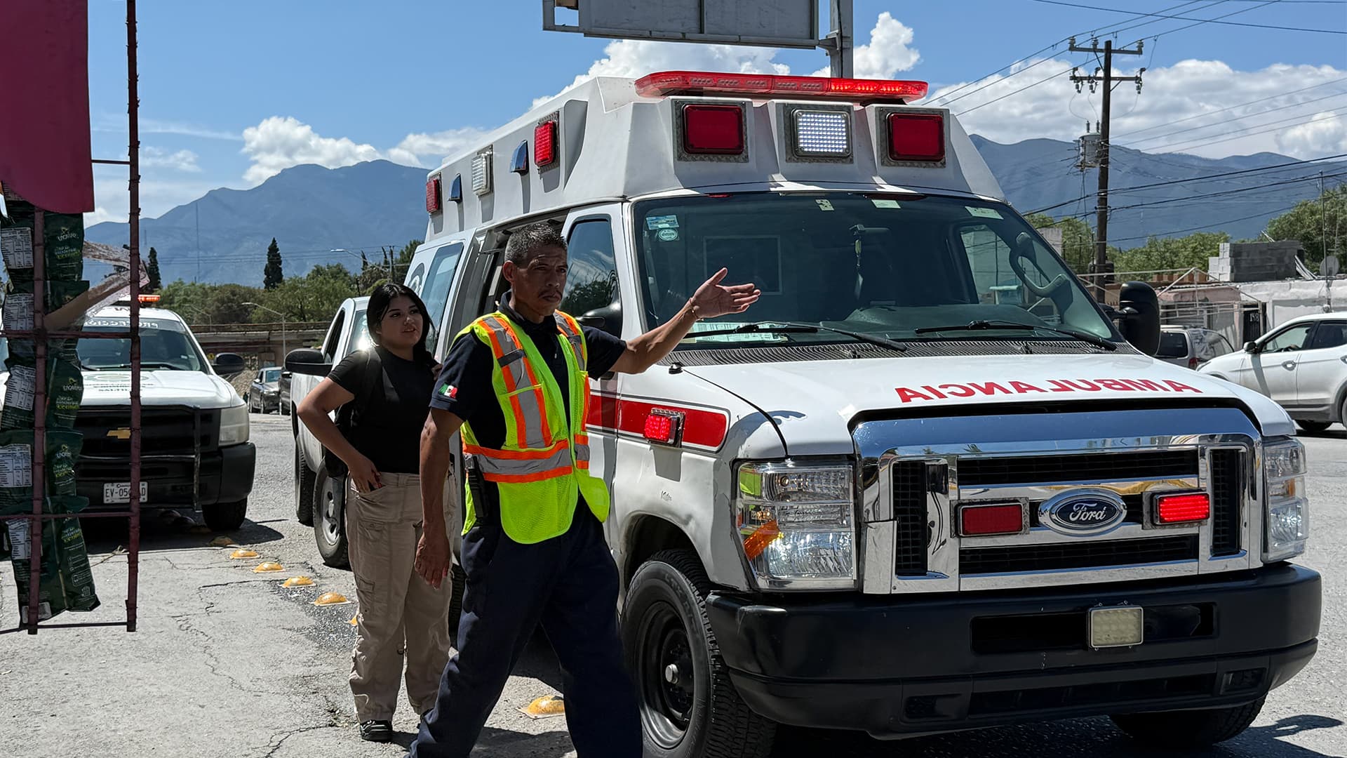 Cierran Panteón por Ataque de Abejas en Saltillo