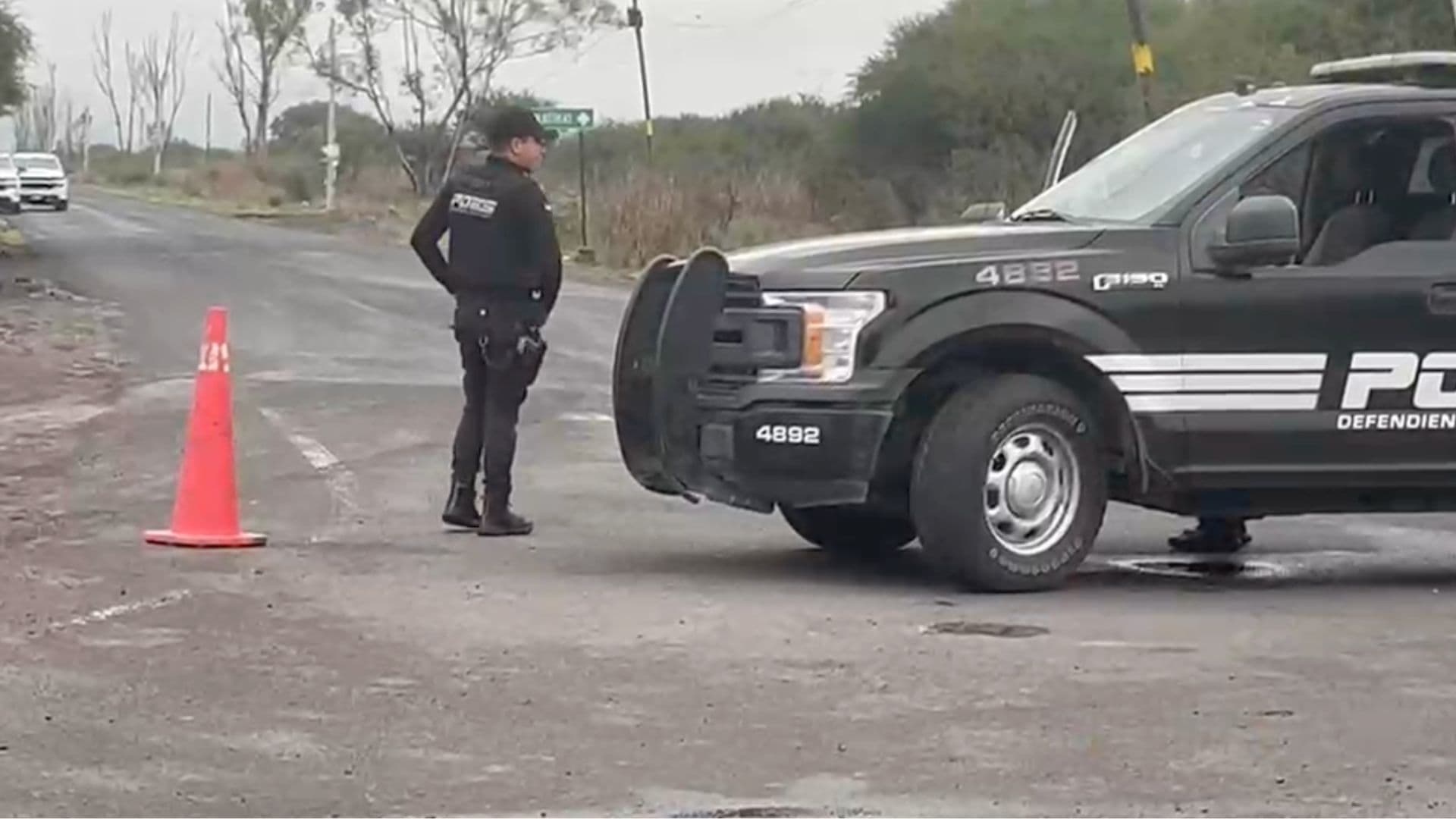 Atienden Fuga en Toma Clandestina de Gas Natural en Pedro Escobedo; Vialidad Cerrada