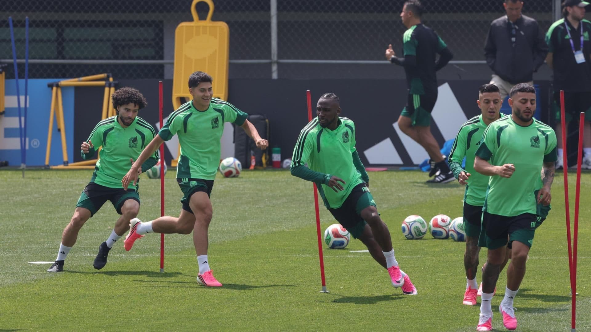 ¿Qué Pasará con la Selección Mexicana si Gana el Partido Contra Chequia?