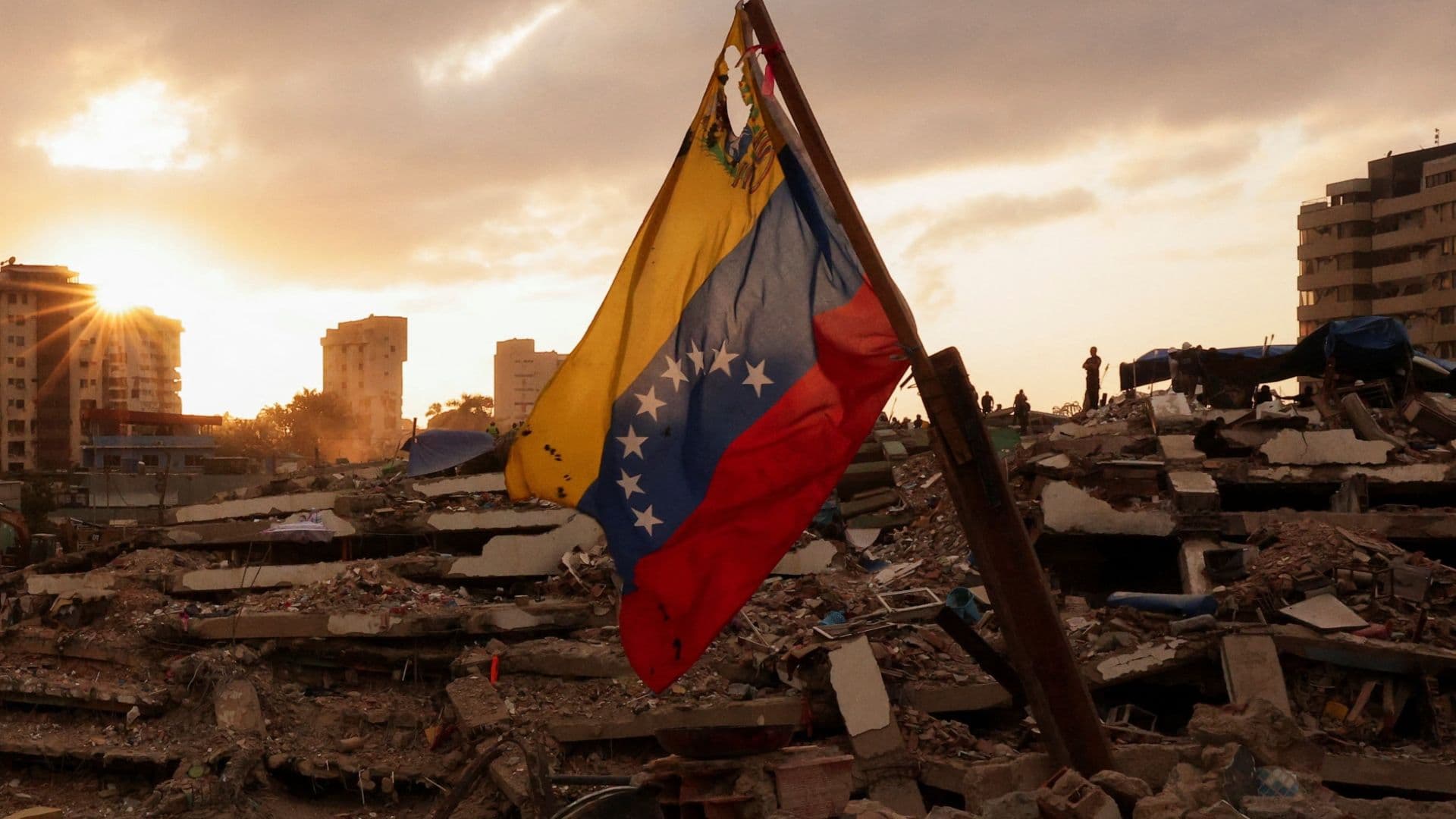 Venezolana Ayuda a Damnificados por Sismos desde EUA