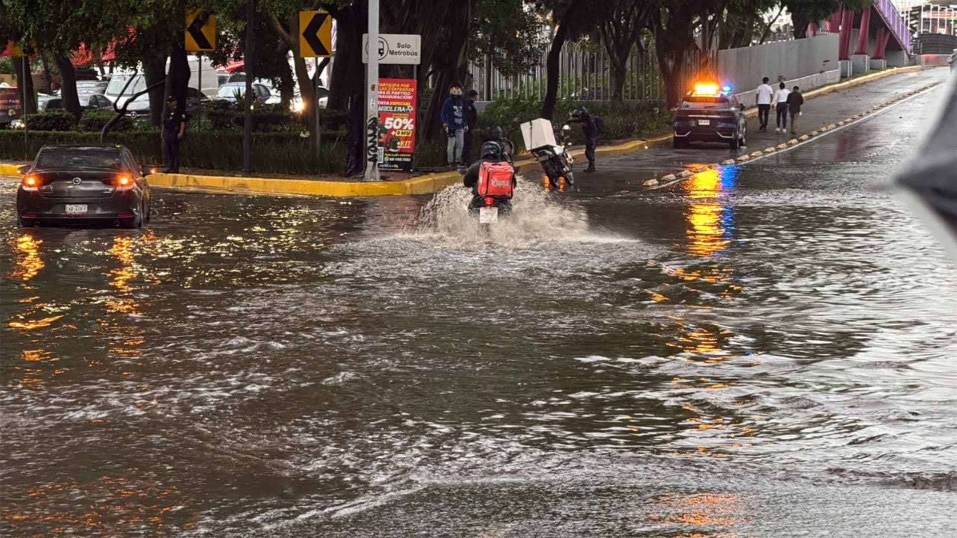 Caos Vial en Tlalpan: Fuerte Inundación Paraliza la Movilidad Hoy 12 de Junio