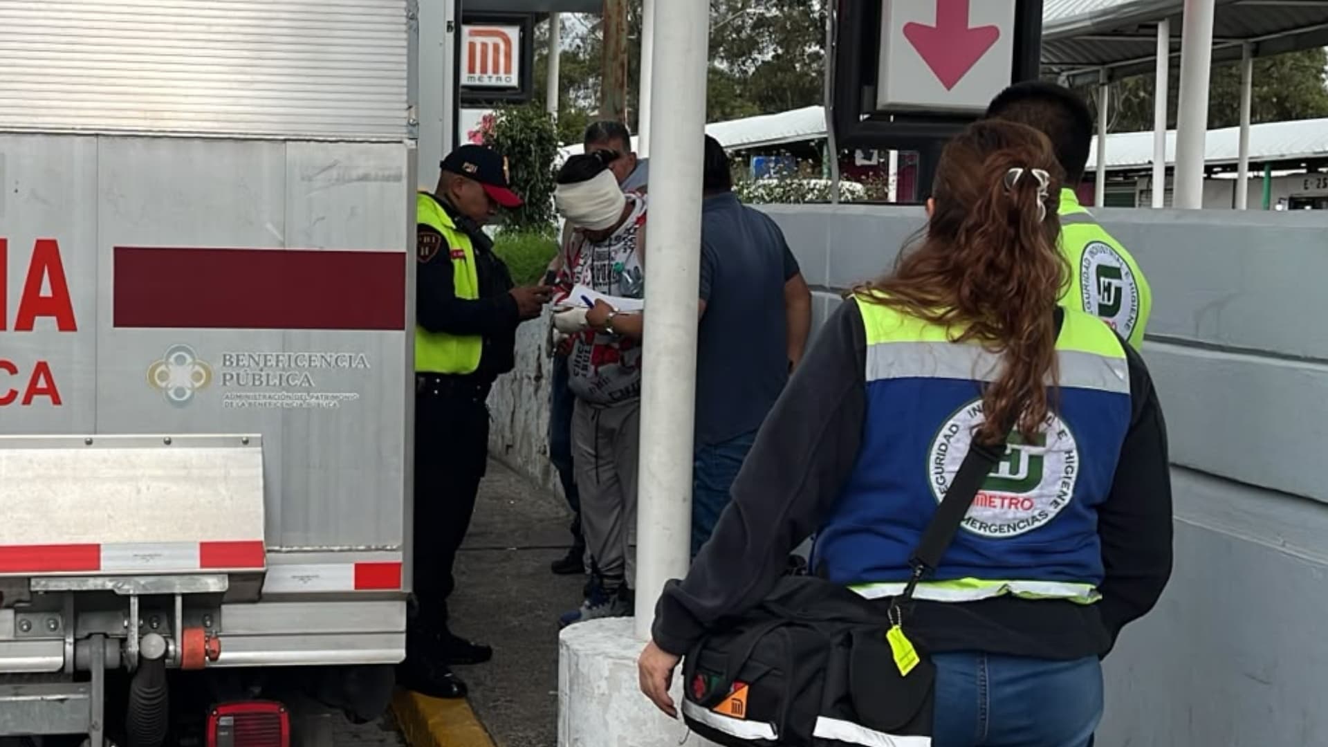 Corto Circuito en Metro Zaragoza Deja 5 Lesionados; Presentan Quemaduras