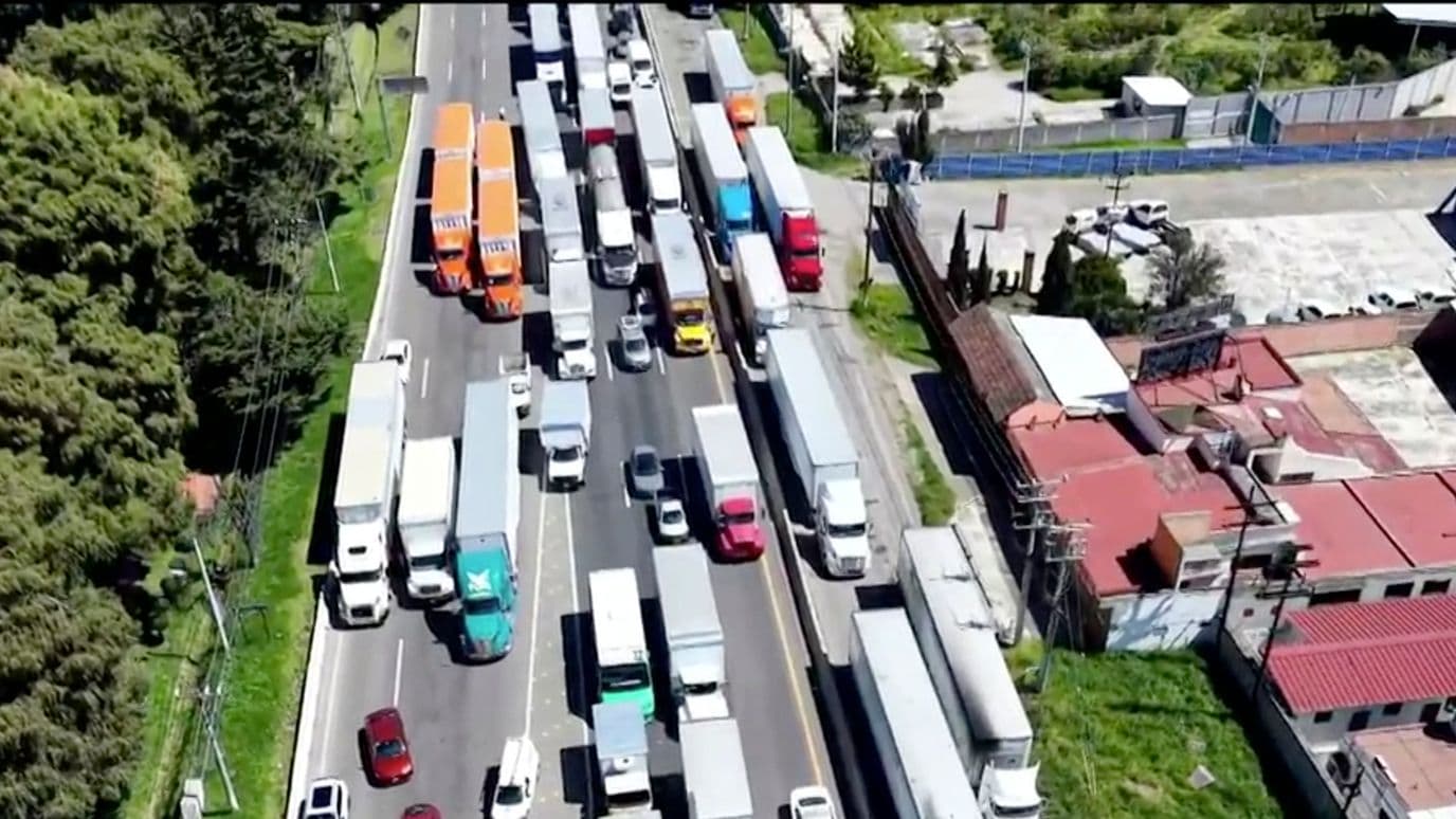 Bloqueo en la Carretera México-Toluca Hoy: Caos por Manifestación de Familiares de Desaparecidos