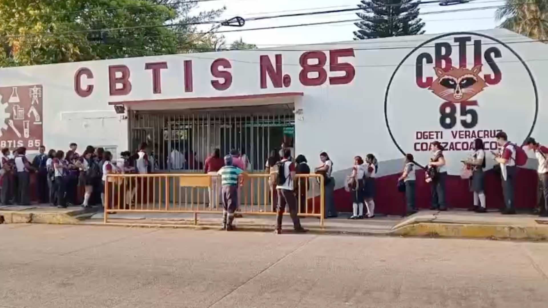 operativo mochila en cbtis de Coatzacoalcos