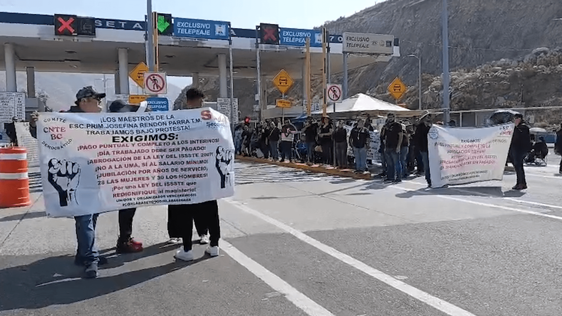 CNTE se manifiesta por segundo día en Tijuana