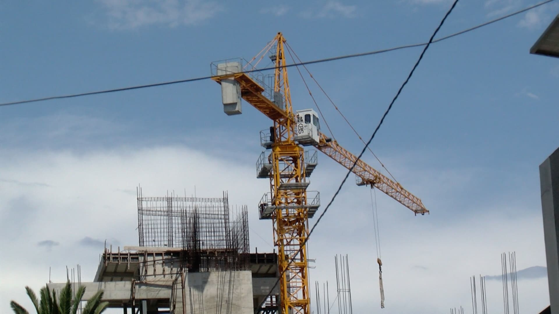 Cae la Industria de la Construcción por Inseguridad en Obras en Baja California