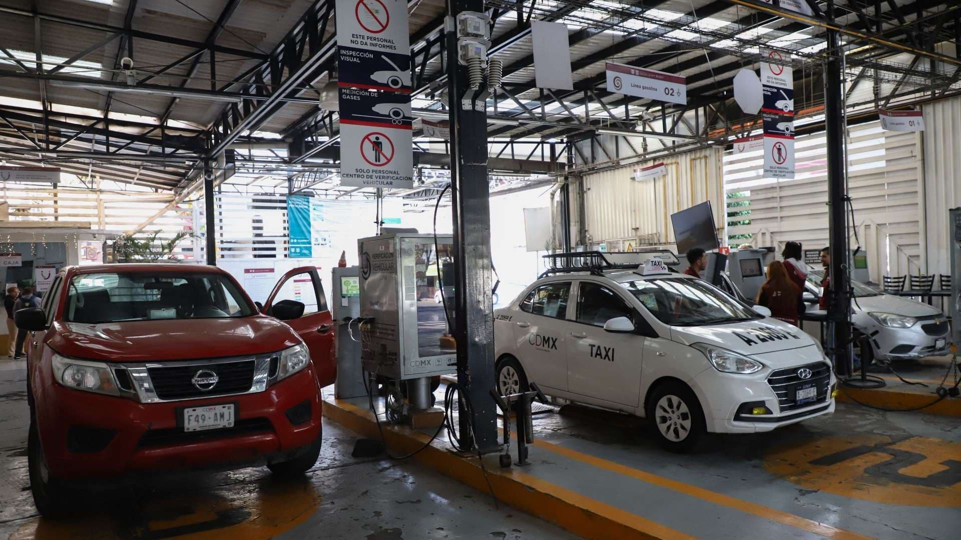 Autos en Verificación Vehicular 2026. Conoce cómo quedó Calendario de Verificación Vehicular Segundo Semestre 2026.