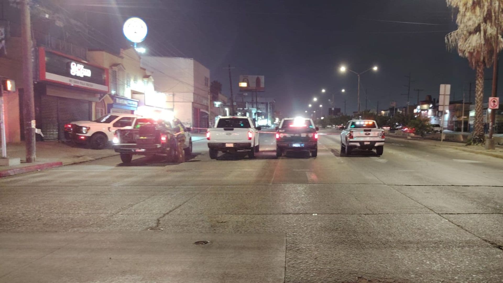Mantienen Cierre Parcial en Vialidades de Tijuana por Olor a Combustible