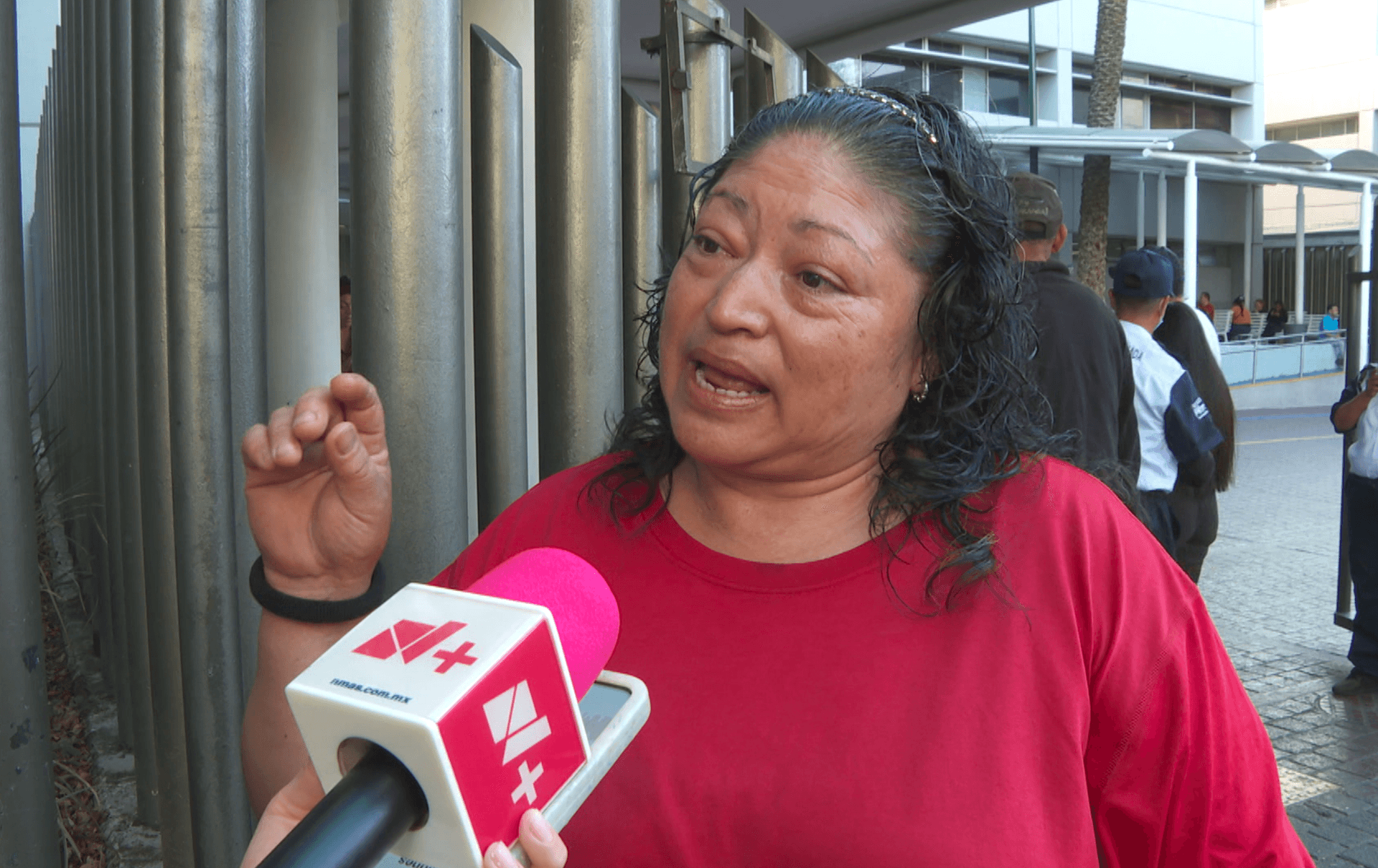 Mujer con Diabetes Denuncian Retrasos y Cambio de Horario en Citas de la Clínica 46 del IMSS