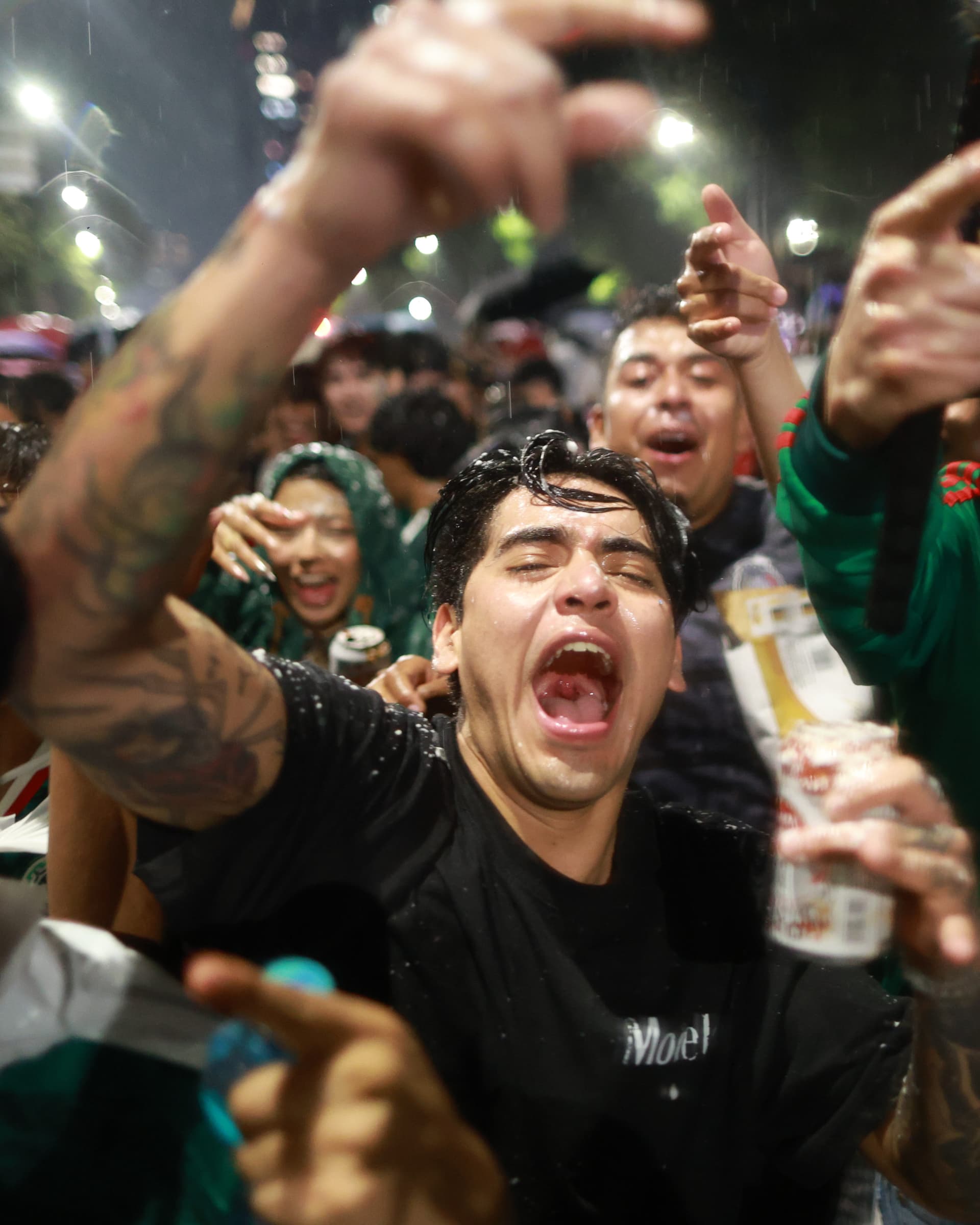 Celebran primer gol Ángel Independencia