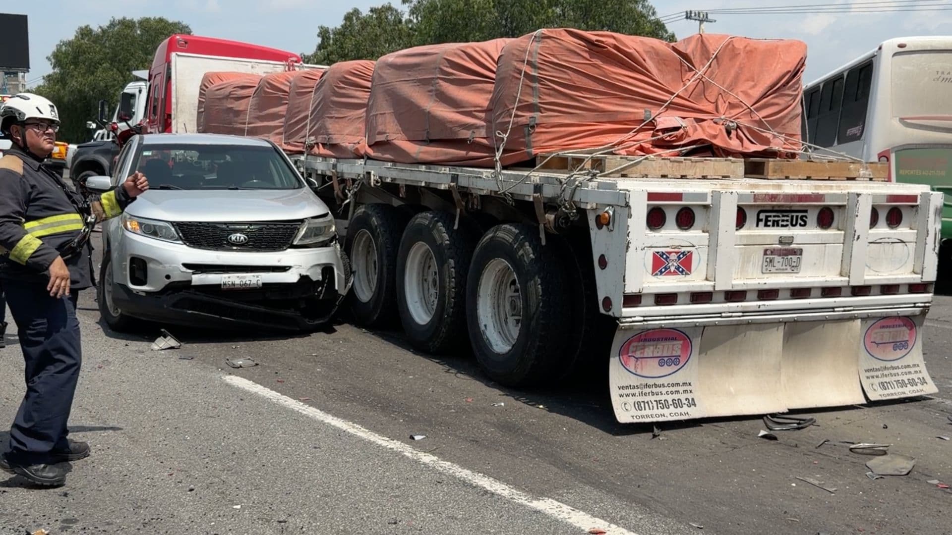 Choque Múltiple por Camión Sin Frenos en la México–Querétaro