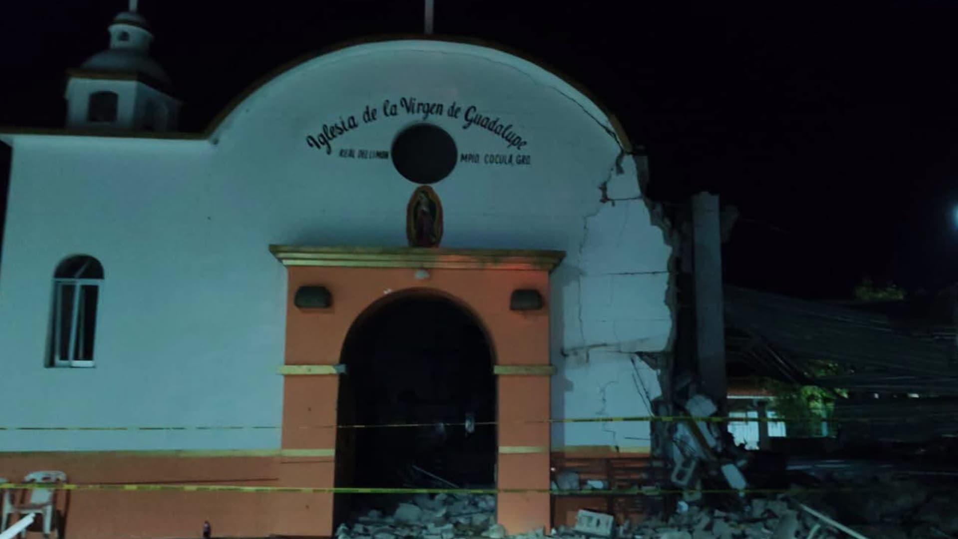 Reportan Varias Víctimas por Explosión de Pirotecnia en Iglesia en Cocula, Guerrero