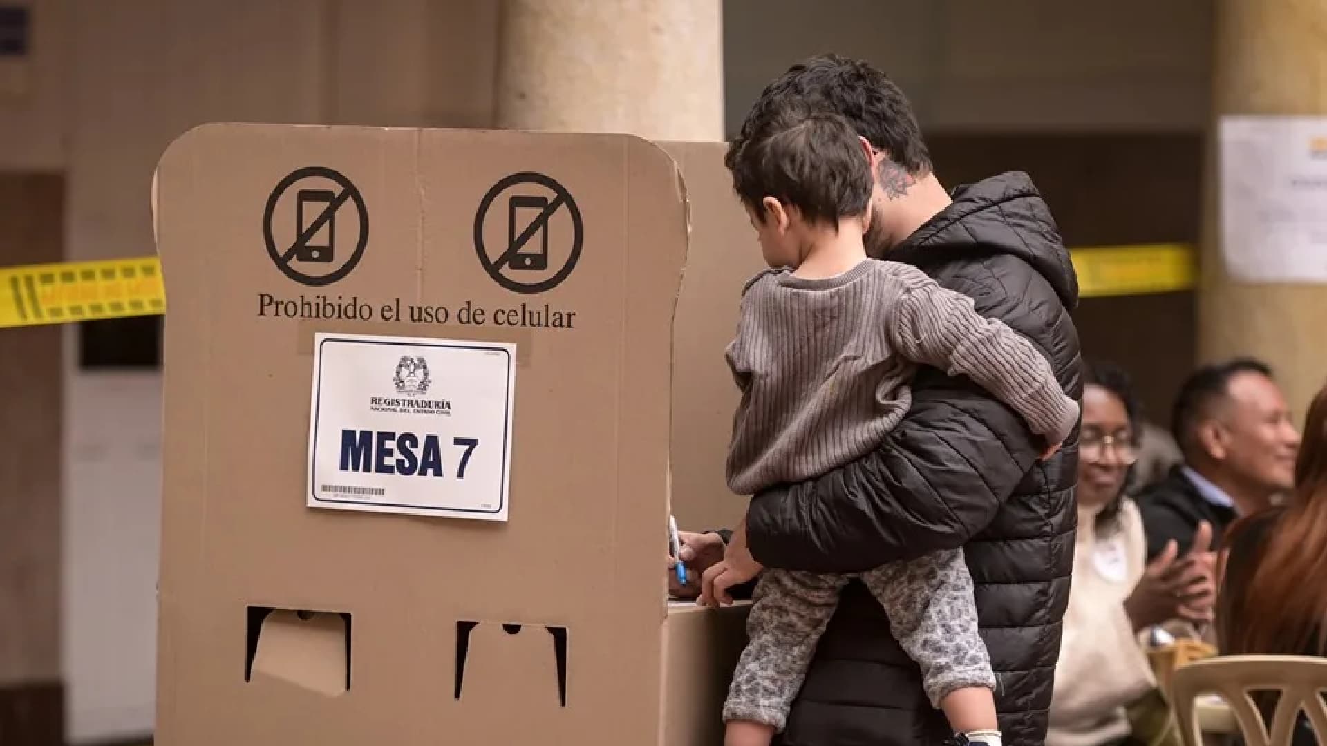Las urnas, que comenzaron a recibir votos a las 8:00 hora local. Foto: EFE