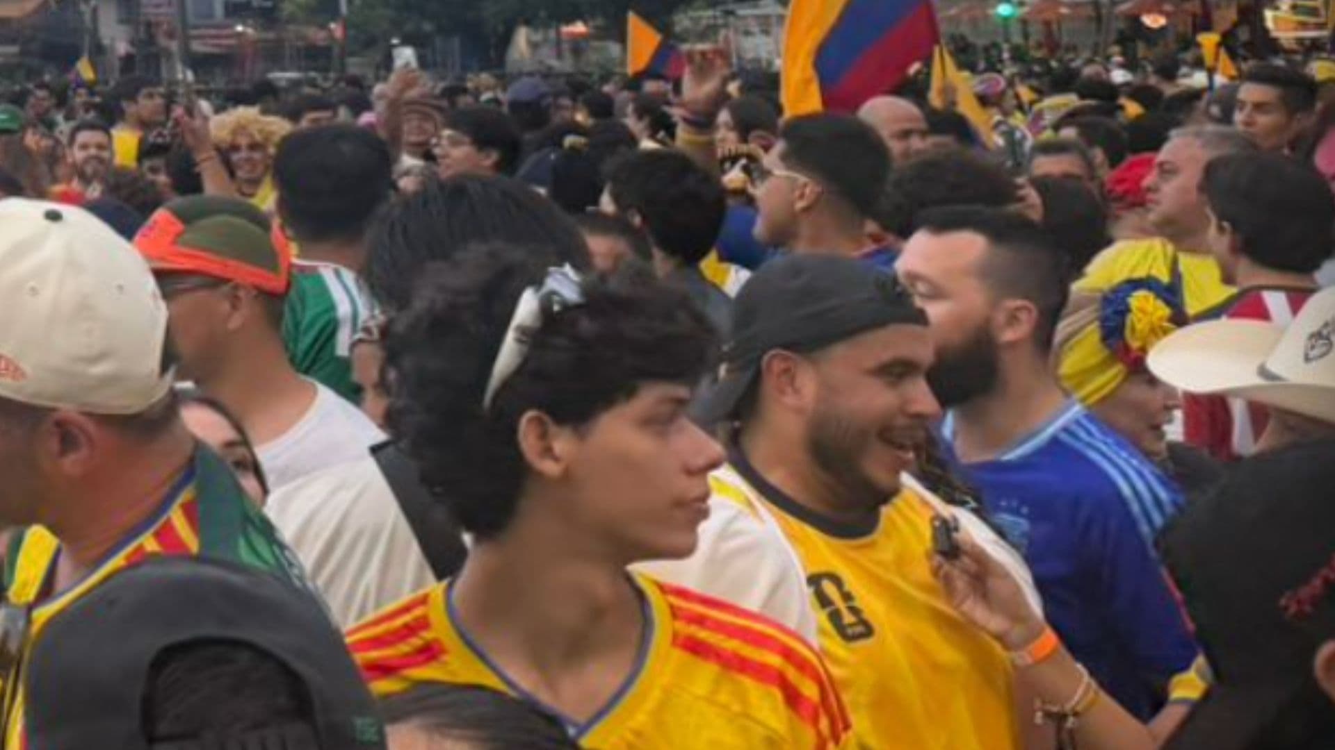 Colombianos se reúnen en La Minerva