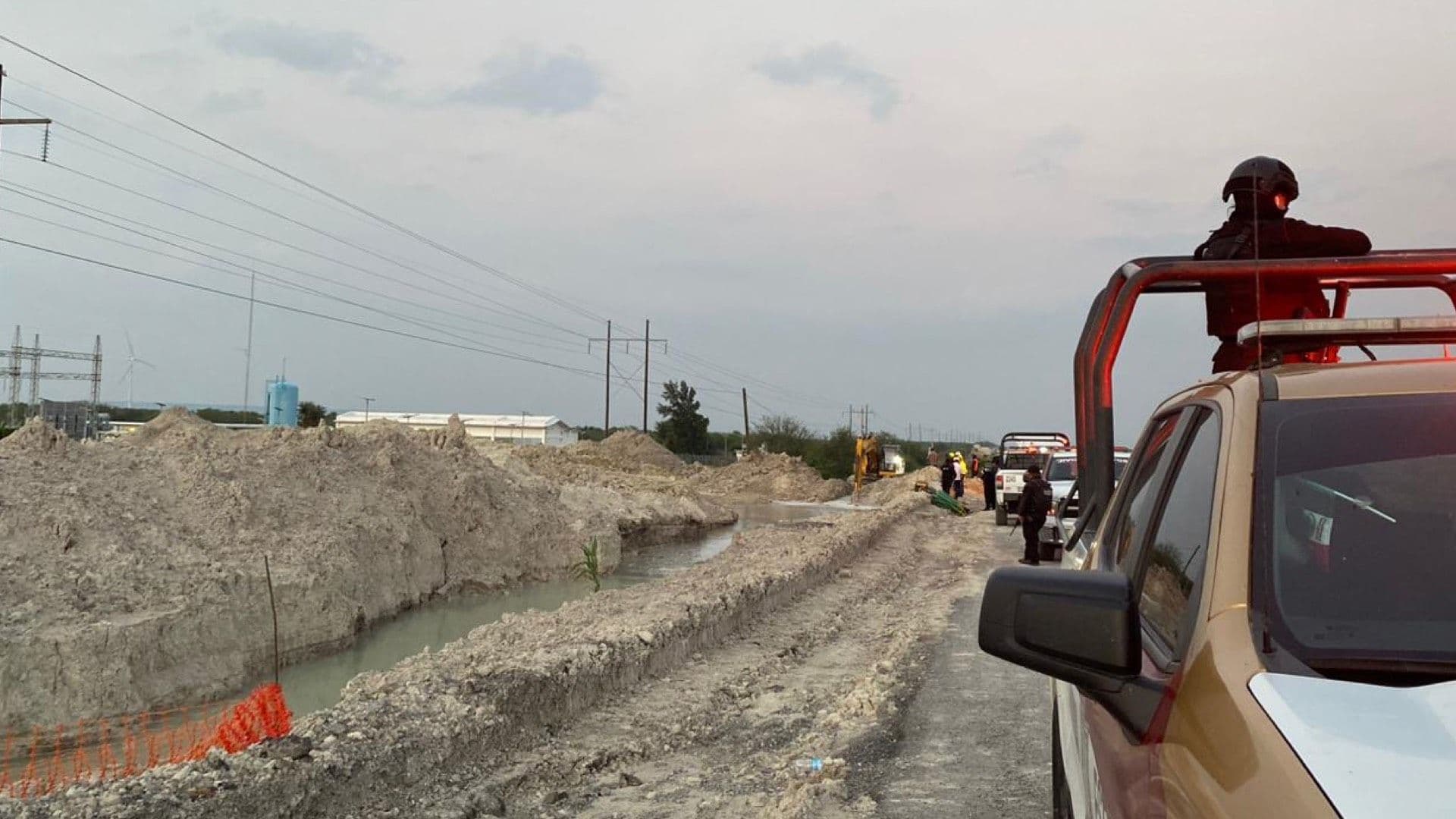Trabajador de Comapa es Arrastrado por Corriente tras Fuga de Agua