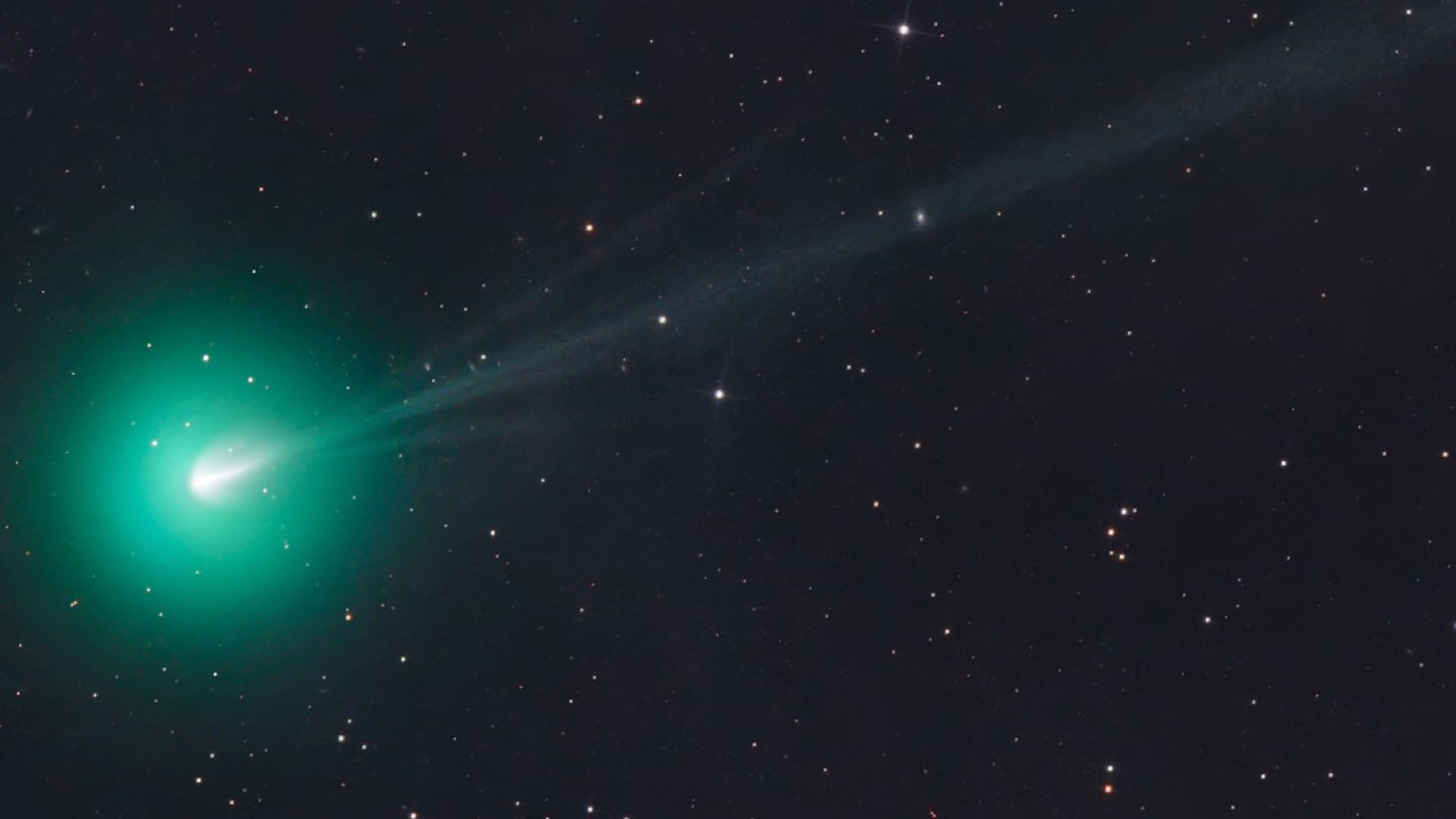 Cometa 220P/McNaught sobre Namibia