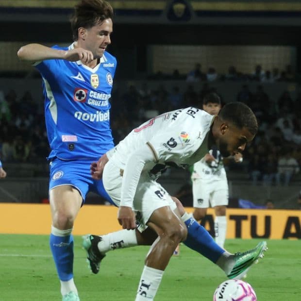 Cruz Azul Viene de Atrás y Empata a Pumas, que Deja Ir la Ventaja en CU