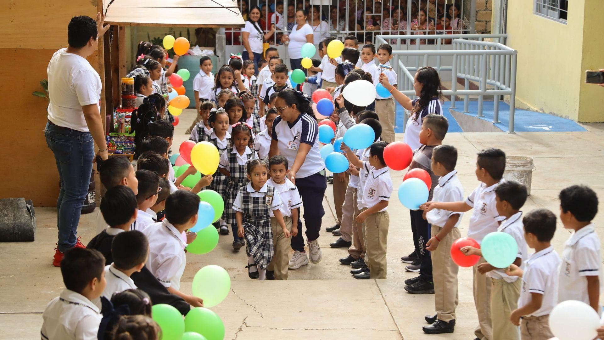 Niños en Regreso a Clases. Cuando Sale el Calendario del ciclo escolar 2026-2027