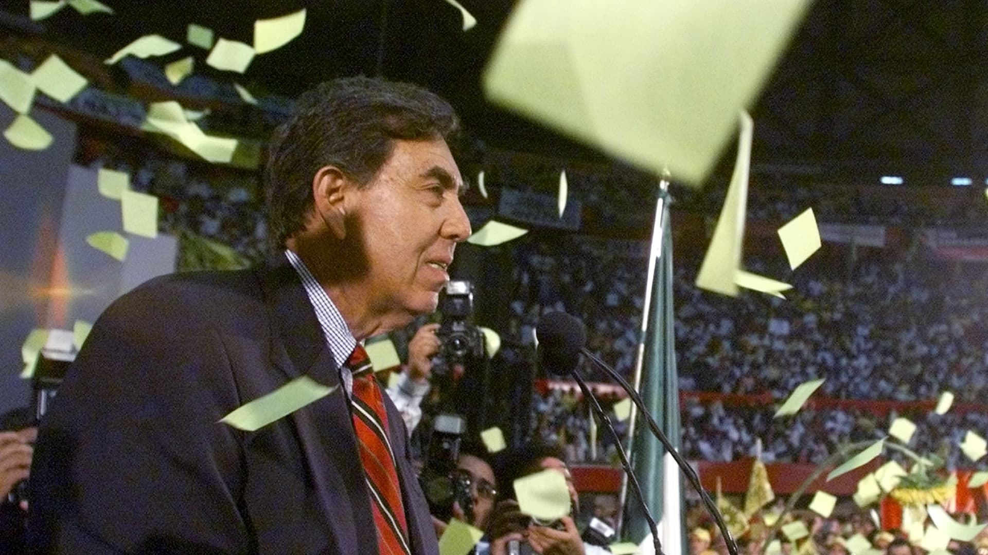 Cuauhtémoc Cárdenas durante campaña.