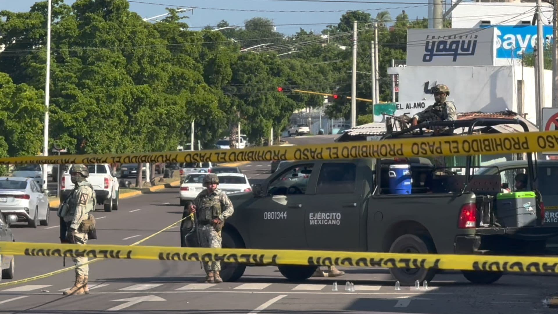 Persiguen a Balazos a Hombre en Lomas del Bulevar en Culiacán, Sinaloa