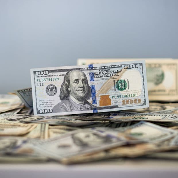 Peso Mexicano se Debilita y Alcanza un Nivel No Visto desde Noviembre de 2025