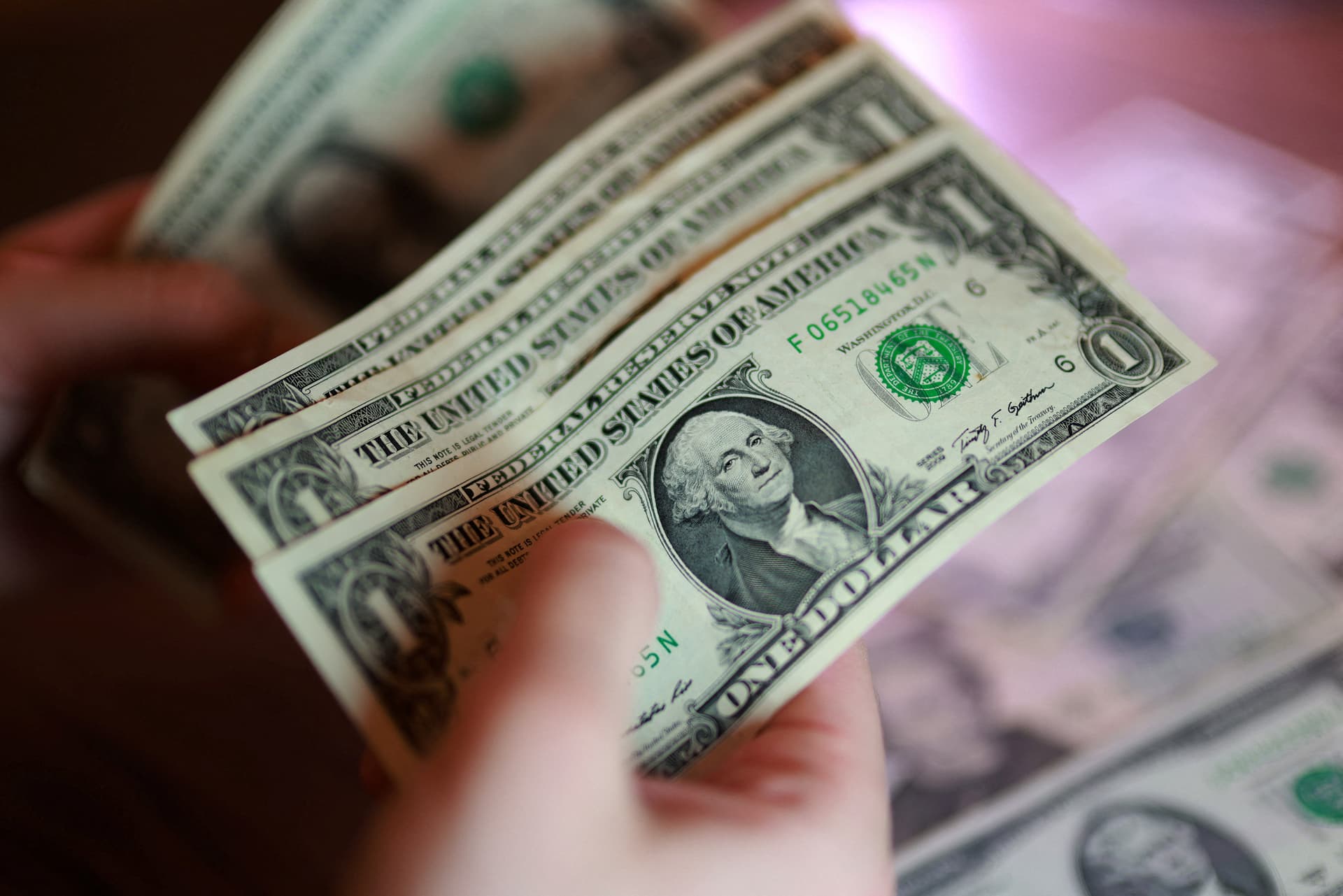 Precio del Dólar Hoy Lunes 8 de Junio de 2026: ¿Cómo Está el Tipo de Cambio con el Peso?
