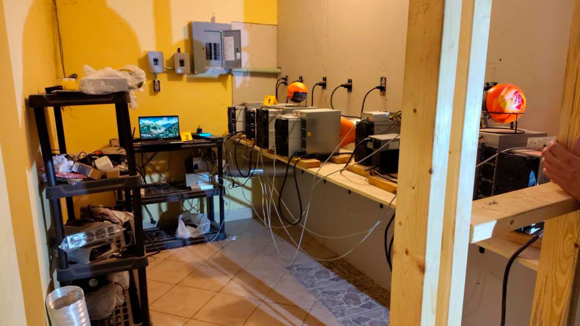 Aseguran Nueve Computadoras para Minería de Criptomonedas en Camargo, Tamaulipas