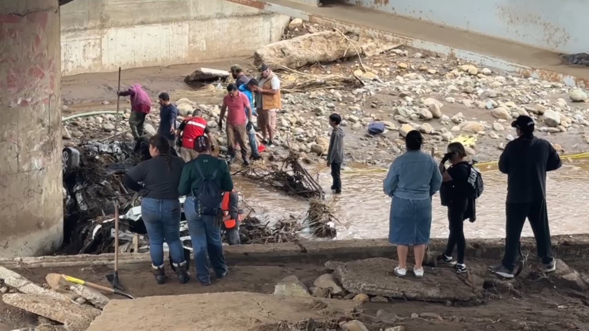 Habilitan Centros de Acopio para Familias Afectadas por Lluvias en Ensenada, BC