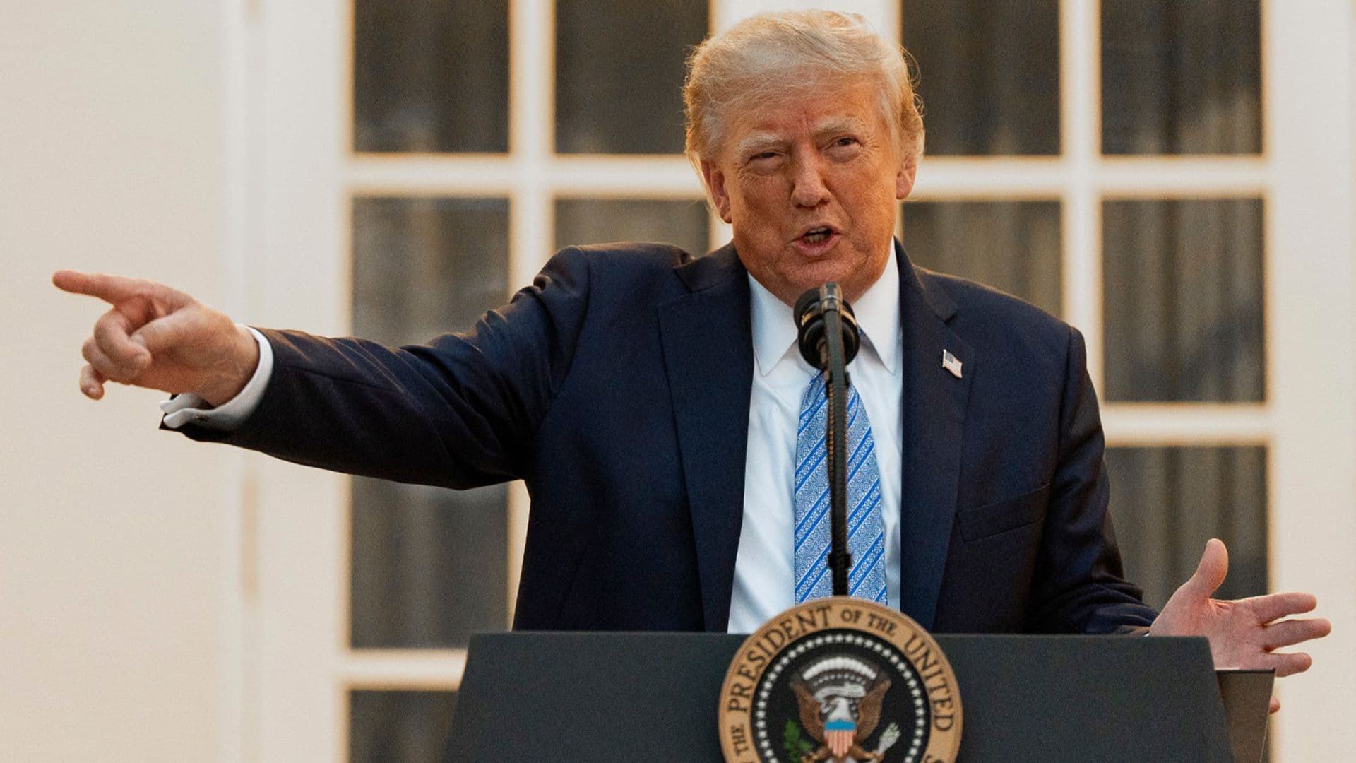 Trump Prohíbe Ingreso de CNN, MSNOW y Politico a la Casa Blanca