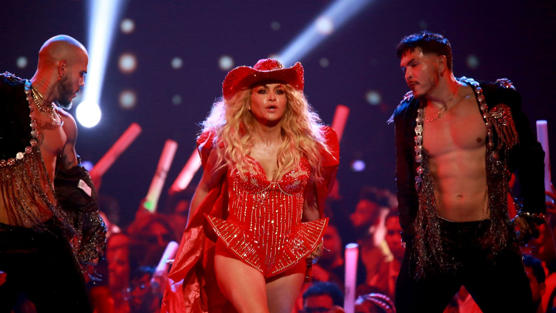 Danna y Belinda Reviven Éxito de Paulina Rubio